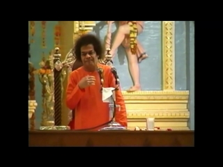 Sai sings subrahmanyam sathya sai baba singing bhajans sai baba bhajans