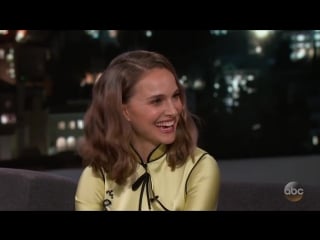 Natalie portman visita set de os últimos jedi