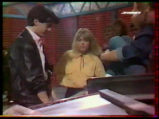 France gall il jouait du piano debout (15 11 1980 @ "numéro un michel berger")