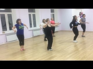 Zumba a mi manera choreo by maria (зумба в туле)