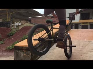 Julian molina one legged cyclist