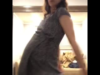 Melanie scrofano officiel