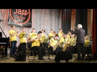 Big ''yellow'' band їхали козаки