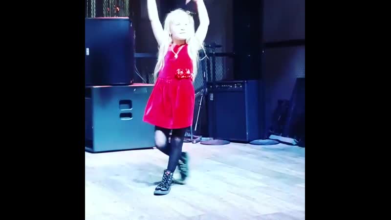 Lnstagram @sofiya tikhomirova