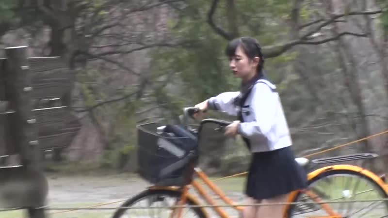 Она выглядит как маленькая аккуратная и чистая молодые типа jk, но правда в том, что она супер возбужденная сучка !!