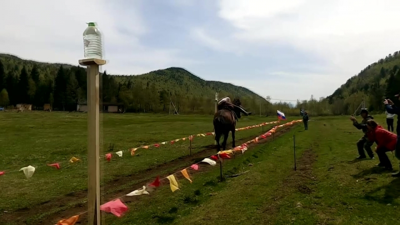 Показательные выступления джигитоа