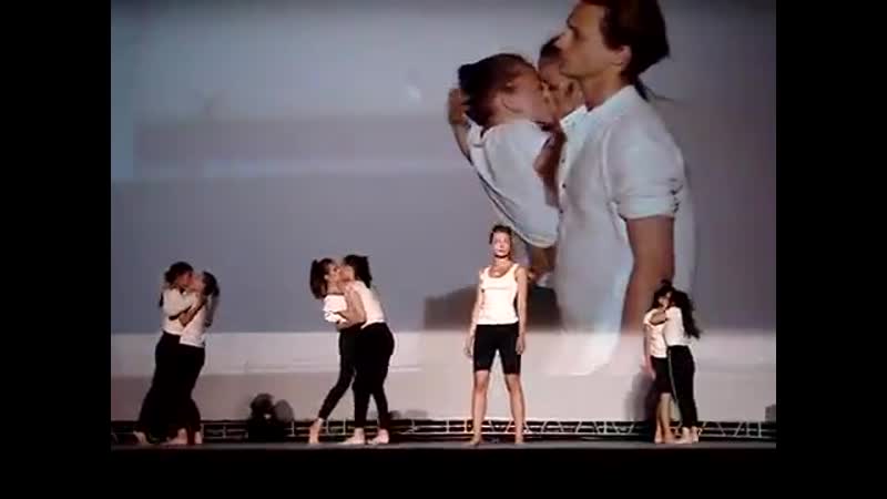 Театральная лаборатория gogol school завершила спектакль на форуме росмолодёжи однополыми поцелуями