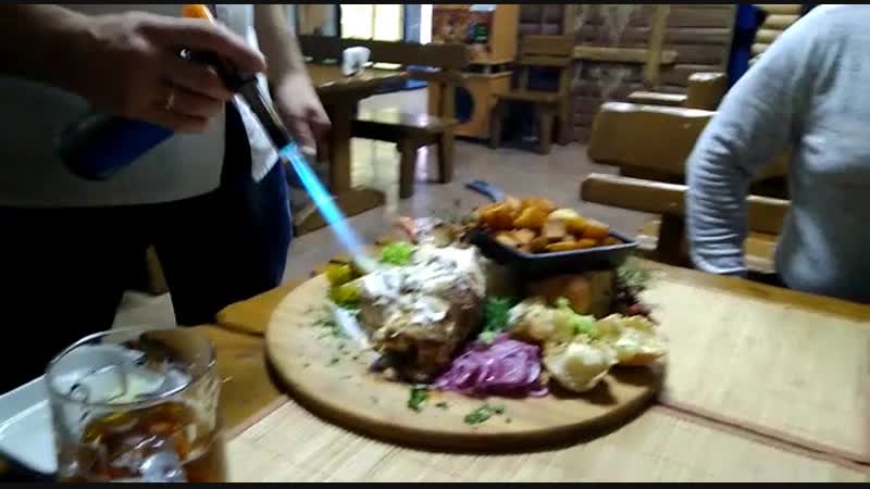 Рулька богатырская, теща и шеф