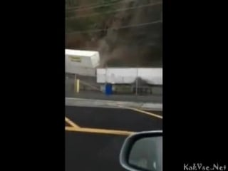 Хоть не пассажирский поезд