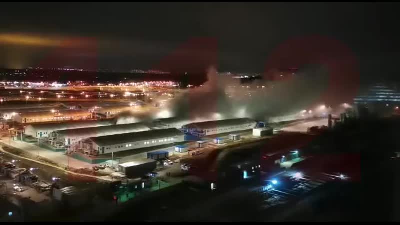 ️разрыв кислородного трубопровода произошел в одном из корпусов больницы в коммунарке, повреждена обшиа здания