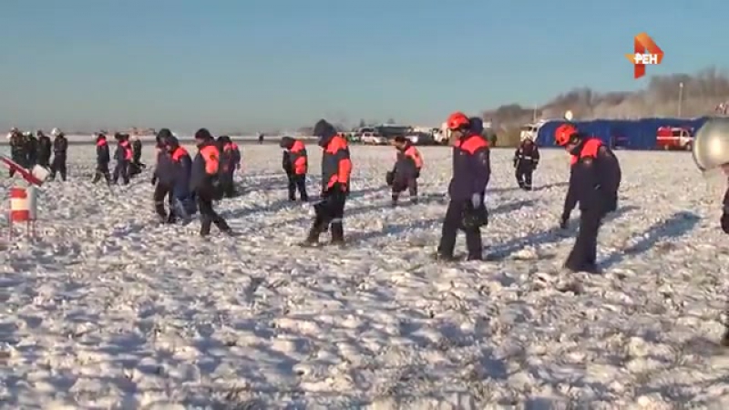 Обломки разбившегося boeing 737 в ростове ищут на площади в 15 гектаров