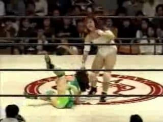 Toshie uematsu vs sugar sato