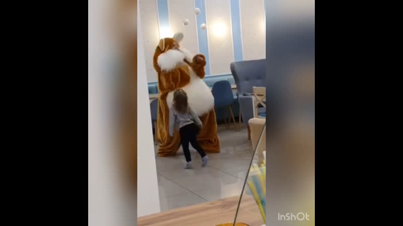 Наш веселый хомячок принимает гостей)