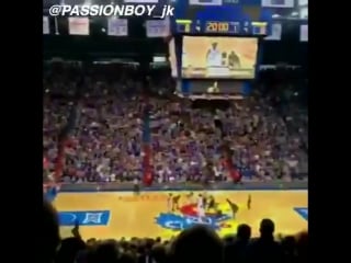 [video] «mic drop remix (feat desiigner)» played at the beginning of the ncaa men's basketball game in allen fieldhouse