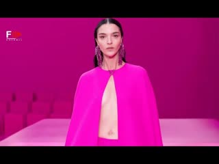 Valentino pink pp fall 2022 paris