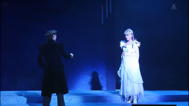 Ludwig ii to the other side of dreams and solitude (flower, 2000 2001)