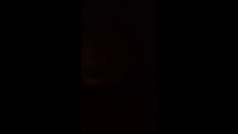 Гремит сверкает