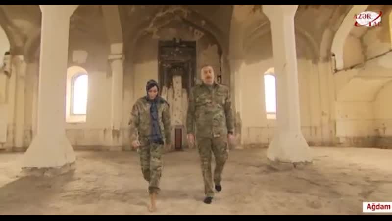 Ильхам алиев вошел в мечеть в агдаме