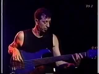 Pino palladino awesome bass solo and groove manu katche and dominic miller live at montreux 1999