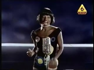 Beckie bell steppin out tonight