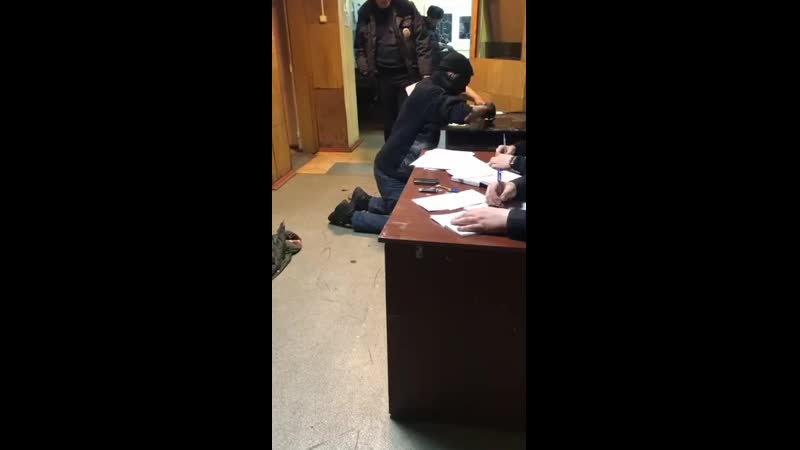 Ваня, ты этого дебила забери!