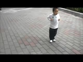 Choy lee fut form by 4 year old student