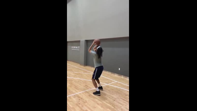 J cole забрасывает трёхочковые