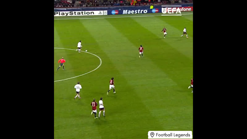 Сеск фабрегас забивает великолепный гол в ворота милана на «сан сиро» в лиге чемпионов