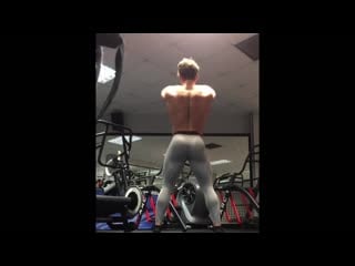 Sport juicy bulge sexy men workout in spandex, compression tights and flexing compilation