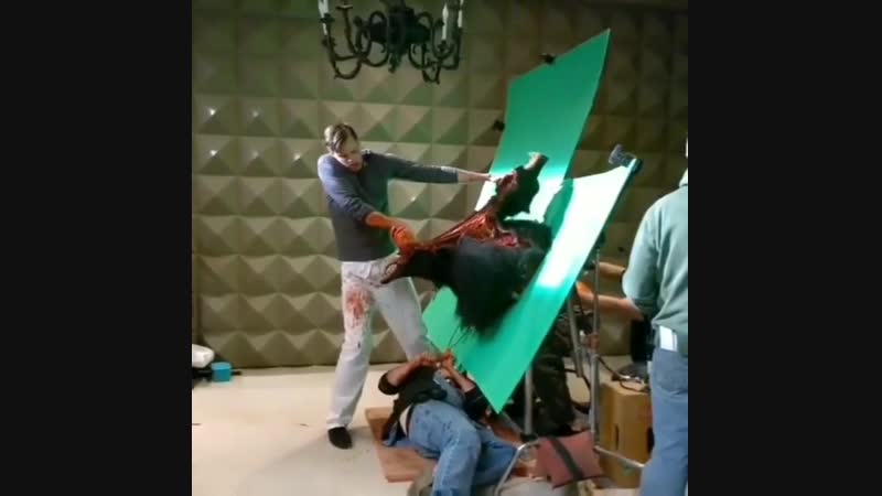 Хемлок гроув закадр извлечение питера из питера s02e09