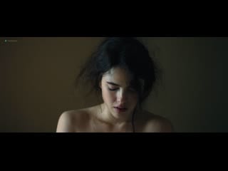 Маргарет куэлли (margaret qualley hot scenes in "novitiate" 2017)