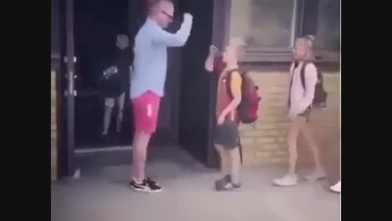 Приветствия учителя в разных странах 🤔🤔