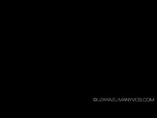 Куколд вылизывает свою госпожу