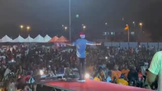 Les fans chantent en coeur