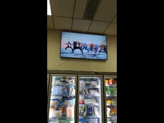 200118 supermarket/grocery store in belgium playing fire