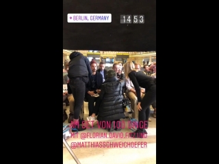 На съемочной площадке 100 dinge