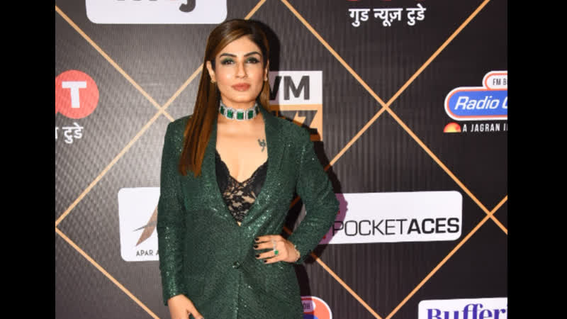 Rakul preet, kartik aaryan, kiara advani,raveena tandon,nushrratt bharuccha at iwmbuzz digital award