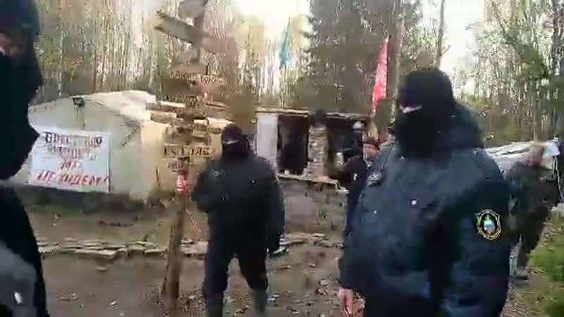 "черные шапочки" пришли в гости к защитникам шиеса