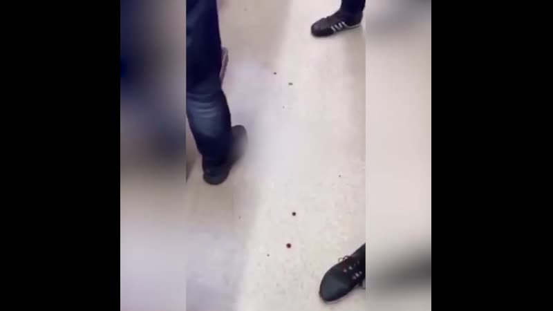 Пиздюк отпиздил училку