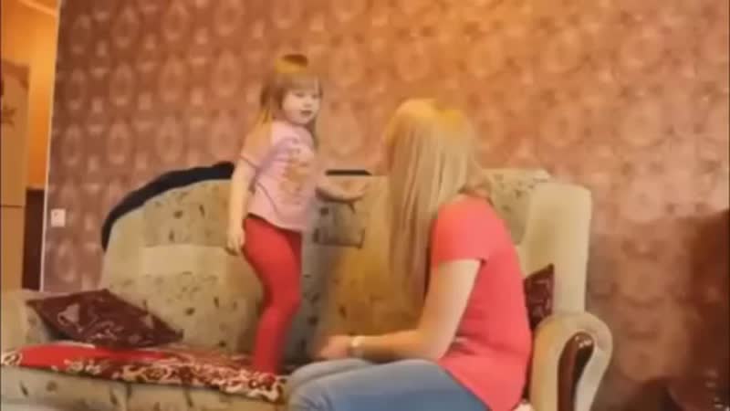 Молодые ругаются матом, шок