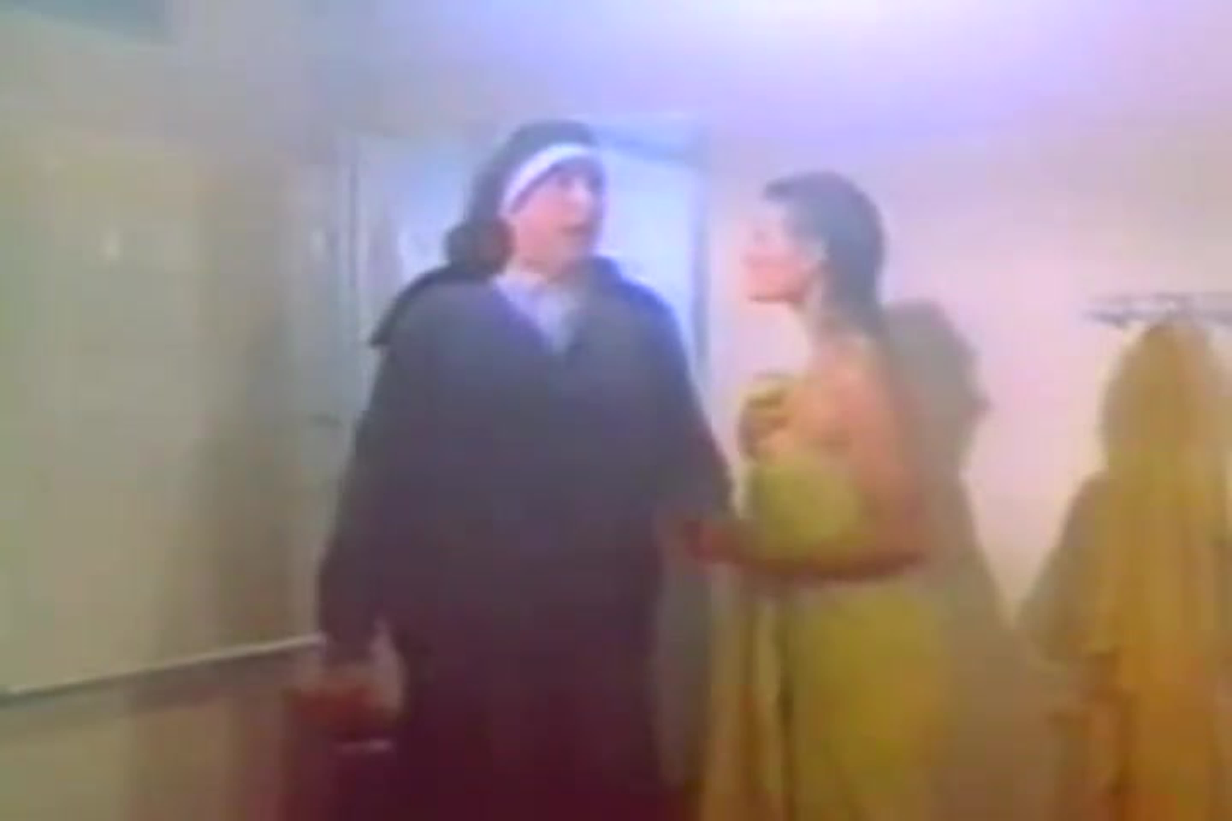 Беглые монахини монашки в бегах nuns on the run (1990) vhsrip перевод павел  прямостанов - BEST XXX TUBE