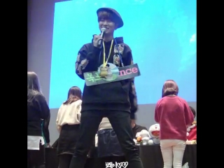 [fancam] 161213 youngjae @ фансайн в санаме