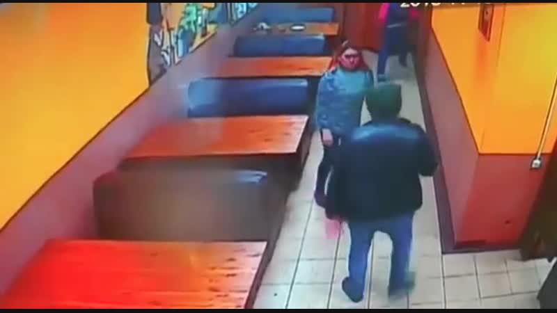 Расстрелял в упор