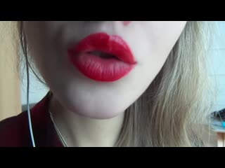 Девушка сосёт | sucking | asmr