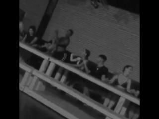 "thank god vmas are over so i can finally fucking post this "