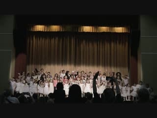 Выход артистов молодые театр молоко