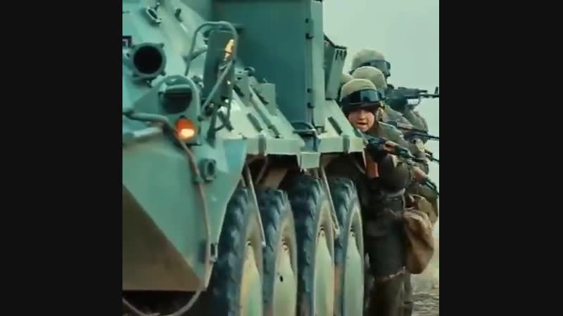 Пам’ятаємо історію, захищаємо майбутнє” молодь, яка в усі часи одною з перших ста