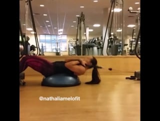 Nathalia melo wilson on instagram “➖abs on the cable using a bosu ball for ext