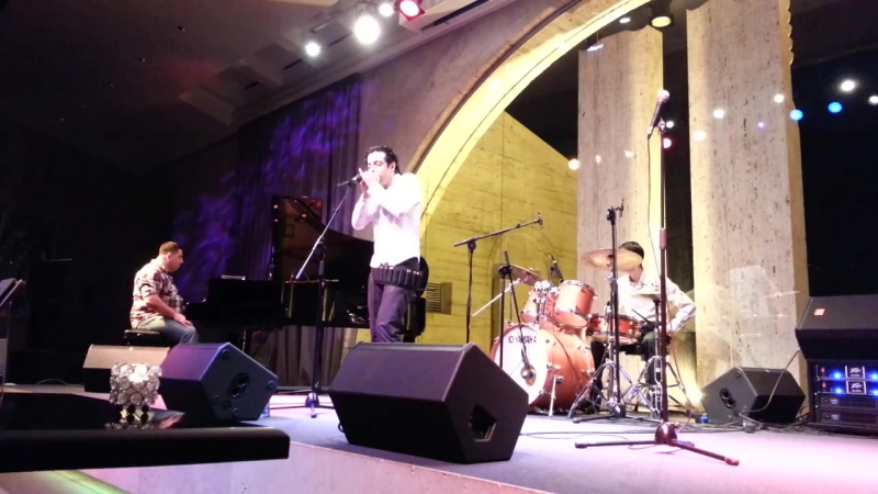 Artak nersisyan and cross blues band