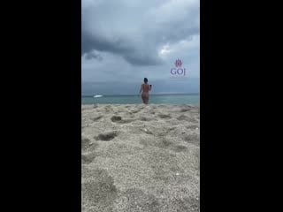 Back by popular demand watch my phat naked peach jiggle ️️goj haulover thegoddessofjiggles